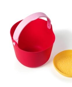 Quut Bucki emmer Cherry, strandspeelgoed, emmer, zeef, cherry, buitenspeelgoed, quut, wonderzolder.nl