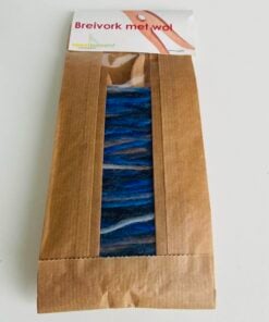 breivork met wol blauw, speelbelovend, handwerken, punniken, creatief, wonderzolder.nl