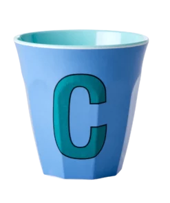 RICE melamine cup medium letter C blauw, letterbeker, letter beker, RICE, beker alfabet, alfabet, wonderzolder.nl