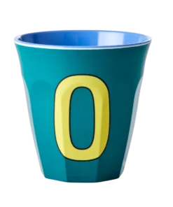 RICE melamine cup medium letter O blauw, letterbeker, letter beker, RICE, beker alfabet, alfabet, wonderzolder.nl