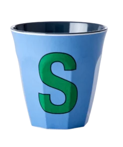 RICE melamine cup medium letter S blauw, letterbeker, letter beker, RICE, beker alfabet, alfabet, wonderzolder.nl