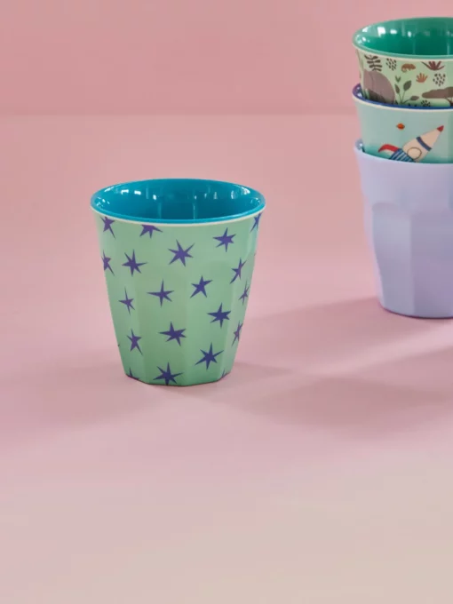 RICE beker stars, Green stars, melamine, cup, beker, kinderservies, kinderbeker, beker, sterren, stars, groen, green, RICE, wonderzolder.nl
