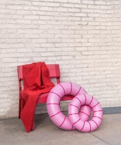 Quut zwemband cherry red, zwemband, zwemmen, strandspeelgoed, zomer, buitenspeelgoed, strand, waterspeelgoed, quut, wonderzolder.nl