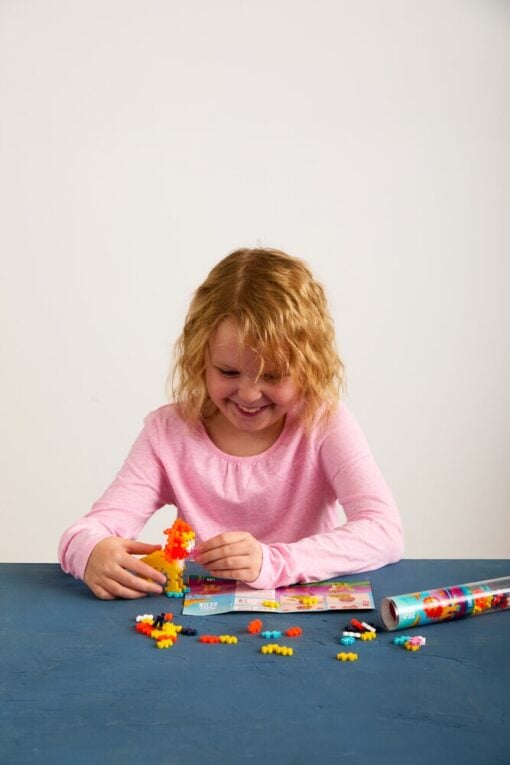 Plus-plus tube leeuw 100 stuks, leeuw, lion, transport, bouwspeelgoed, 100 stuks, creatief speelgoed, plus-plus, wonderzolder.nl