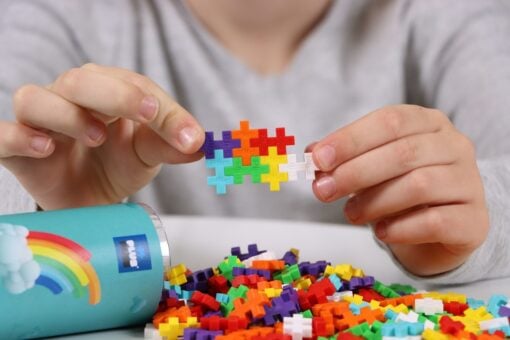 Plus-plus tube regenboog 100 stuks, regenboog, rainbow, bouwspeelgoed, 100 stuks, creatief speelgoed, plus-plus, wonderzolder.nl