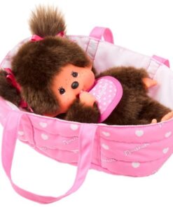Monchhichi meisje in draagmand, knuffel, knuffelpop, draagmand, meisje, monchhichi, wonderzolder.nl