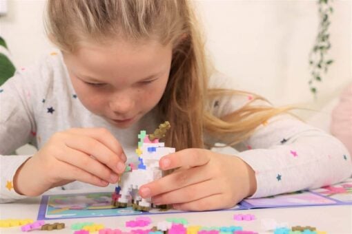 Plus-Plus learn to build unicorn, bouwstenen, bouwspeelgoed, unicorn, eenhoorn, bouwpakket, educatief speelgoed, creatief speelgoed, duurzaam, plus-plus, wonderzolder.nl