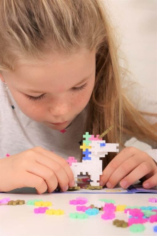 Plus-Plus learn to build unicorn, bouwstenen, bouwspeelgoed, unicorn, eenhoorn, bouwpakket, educatief speelgoed, creatief speelgoed, duurzaam, plus-plus, wonderzolder.nl