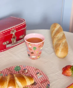 RICE beker Red Kids in Paris, melamine, kinderservies, kinderbeker, medium cup, red kids in paris, parijs, red, rood, rice, wonderzolder.nl