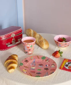 RICE beker Red Kids in Paris, melamine, kinderservies, kinderbeker, medium cup, red kids in paris, parijs, red, rood, rice, wonderzolder.nl
